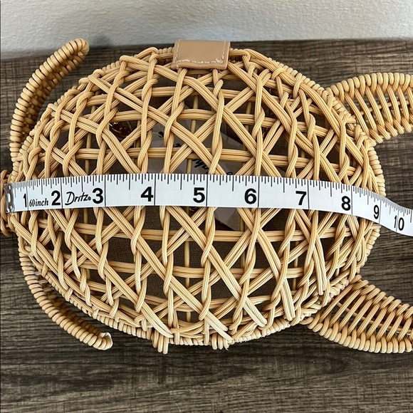 Tommy Bahama | Turtle Woven Bag 🐢 - Picture 10 of 11